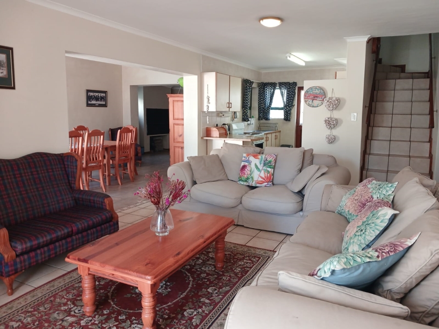 4 Bedroom Property for Sale in Stilbaai Wes Western Cape
